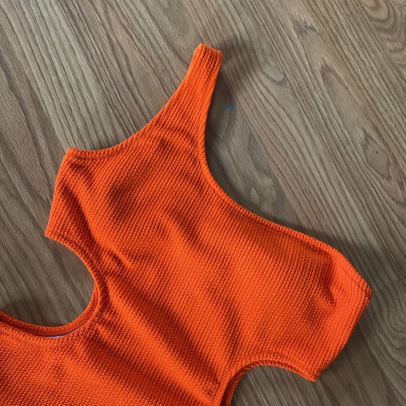 Pink NWOT swim - Picture 2 of 6